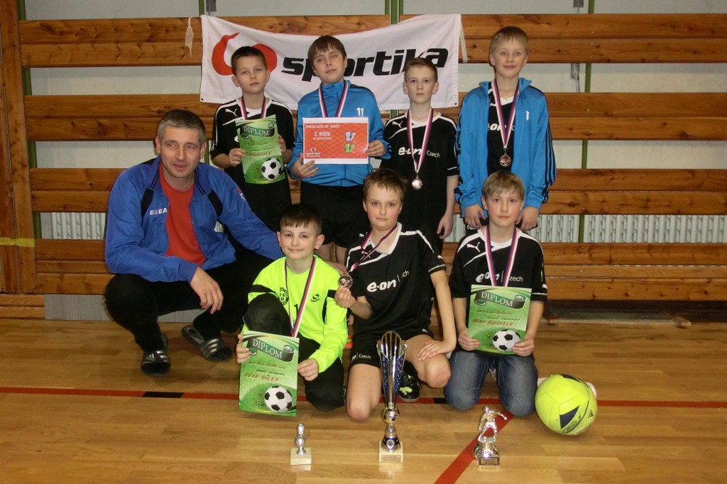 FKD-starsi-pripravka-r2004---Sportika-halova-liga-3-misto-small